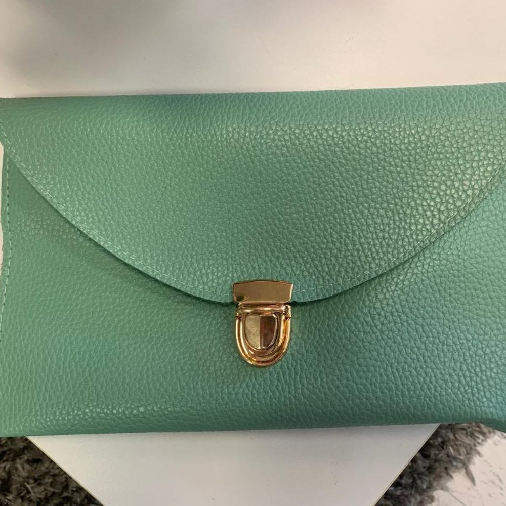 purses from Catwalk New York Boutique